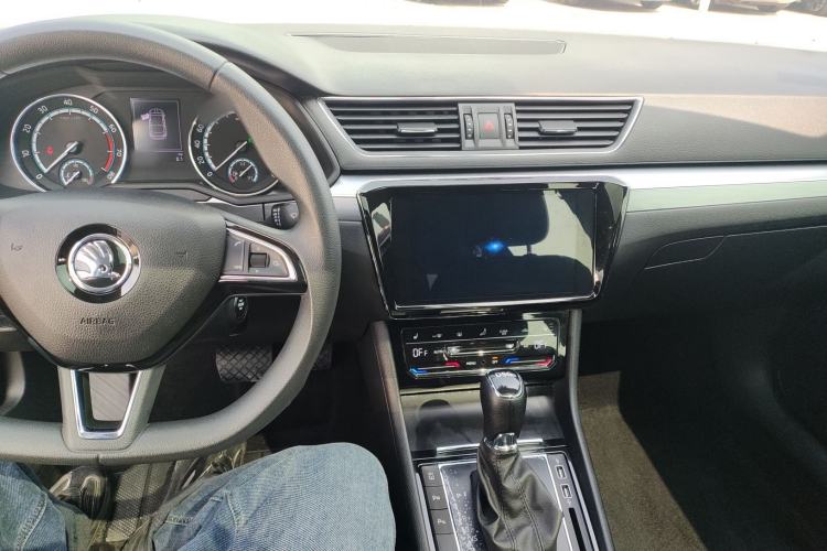 Used Skoda Superb 2019 Facelifted TSI280 DSG Comfort Edition