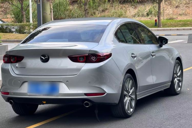 Used Mazda 3 Axela 2021 2.0L Automatic Zhiya Edition
