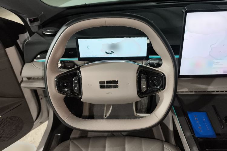 Used Geely Galaxy Galaxy 8 2025 130km EM-i Prestige Edition
