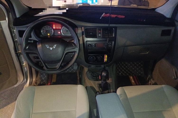 Used Wuling Rongguang V 2018 1.5L Practical Version