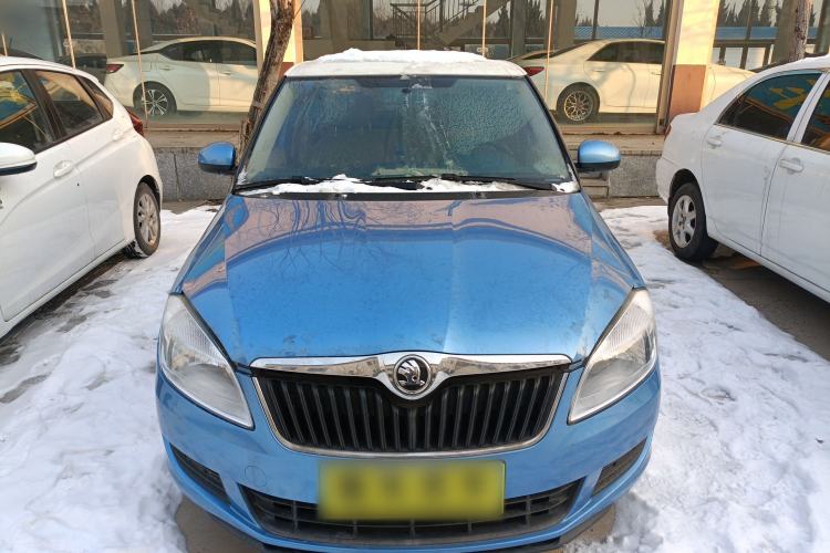 Used Skoda Fabia 2014 1.4L Automatic Crystal Edition