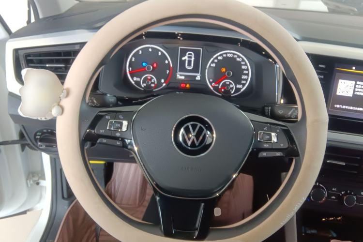 Used Volkswagen Polo 2021 Plus 1.5L Automatic Colorful Tech Edition Steering Wheel