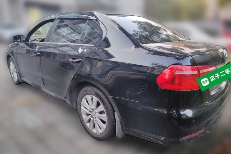 Used Volkswagen Lavida 2013 Restyled Classic 1.6L Manual Comfort Edition