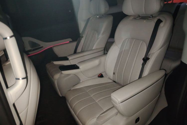 Used VOYAH Dream 2025 PHEV Four-Wheel Drive Prestige Kunpeng Edition