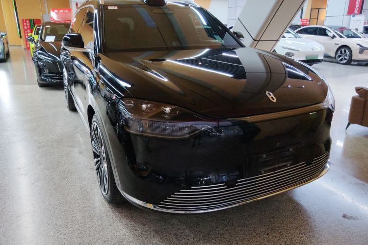 Used Hima AITO M9 2024 Range-Extended Ultra Version 42 kWh 6-Seater Model Front Right 45 Deg