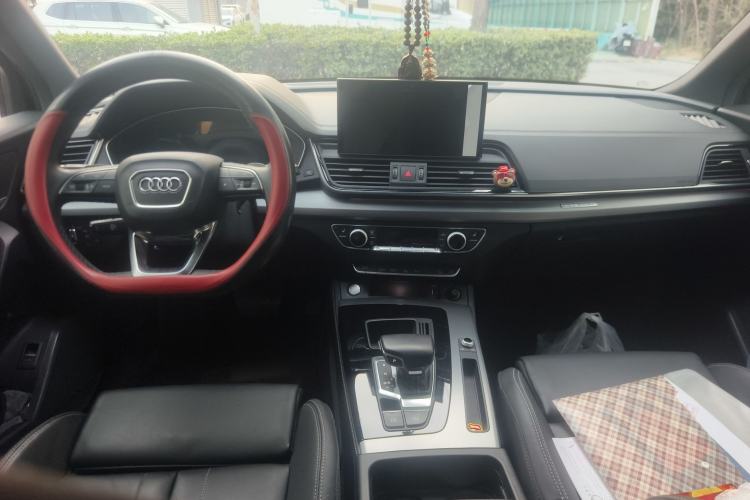 Used Audi Q5L Sportback 2021 40 TFSI Fashion Model Center Console