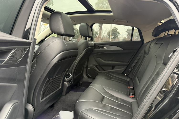 Used Hongqi H5 2022 Classic Model Facelift 1.8T Automatic Smart Connect Flagship Edition