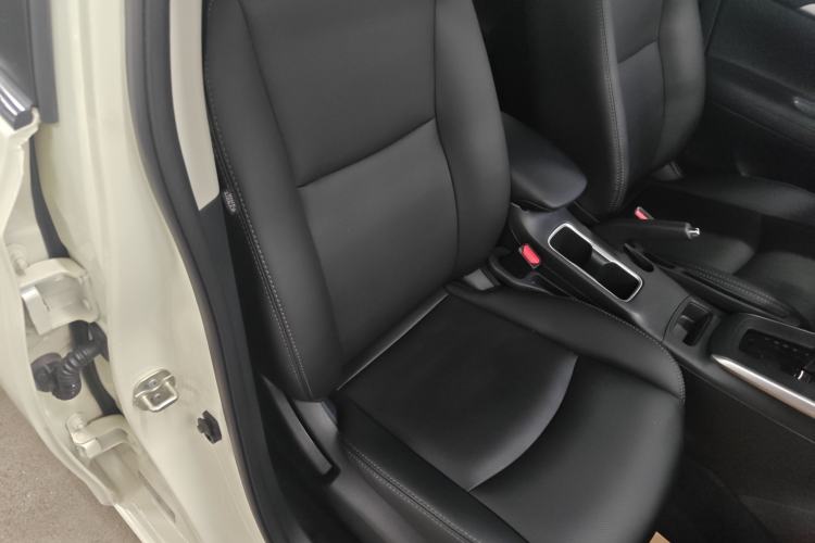 Used Nissan Sylphy 2022 Classic 1.6XE CVT Comfort Edition Right Front Seat