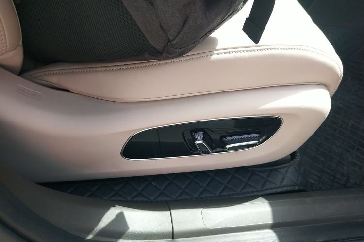 Used AION UT 2025 420 Prestige Edition Right Front Seat