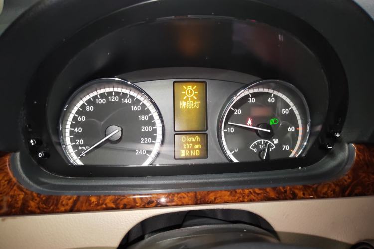 Used Mercedes-Benz Viano 2013 3.5L Haoci version Instrument Cluster