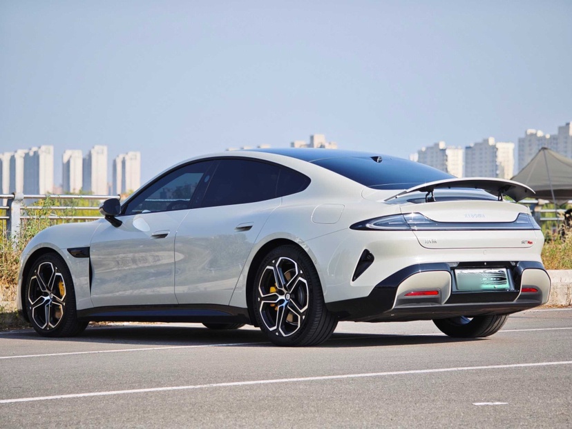 Xiaomi Auto SU7 2024 Four-Wheel Drive Ultra-Long Range Advanced Intelligent Driving Max Edition — снимка 14