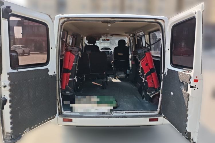 Used SAIC MAXUS Xintu V80 2021 2.0T Manual Classic Aoyuntong Short Wheelbase Ultra-Low Roof 7/8/9-Seater