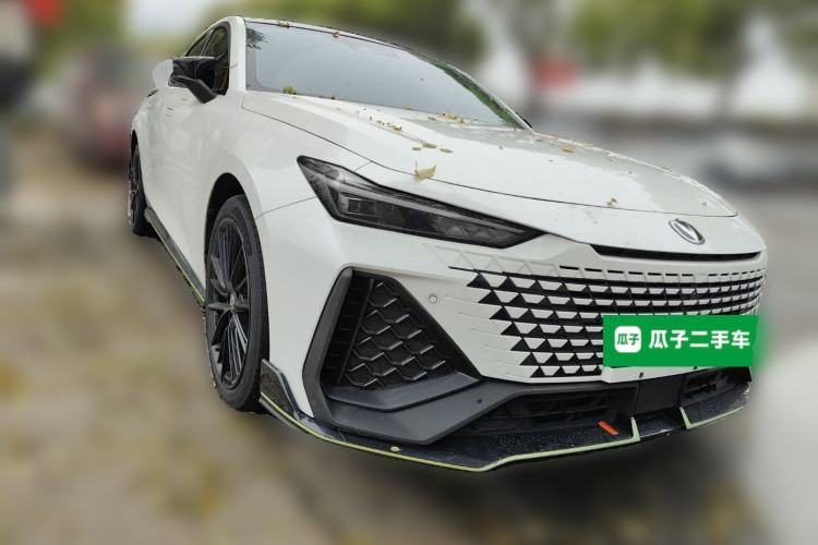 Used CHANGAN UNI-V 2022 2.0T Leading-Speed Edition
