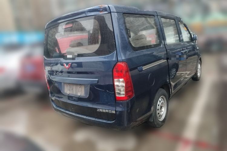 Used Wuling Rongguang V 2016 1.2L Standard Version
