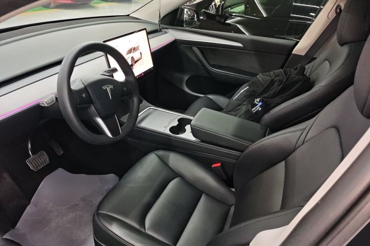 Used Tesla Model Y 2023 Rear-Wheel-Drive Version