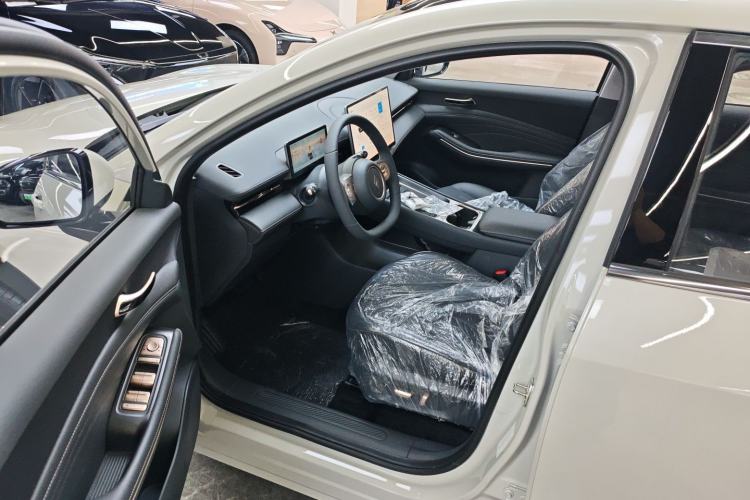 Used Baojun Yunhai 2026 Model 500km Pure Electric Standard Edition
