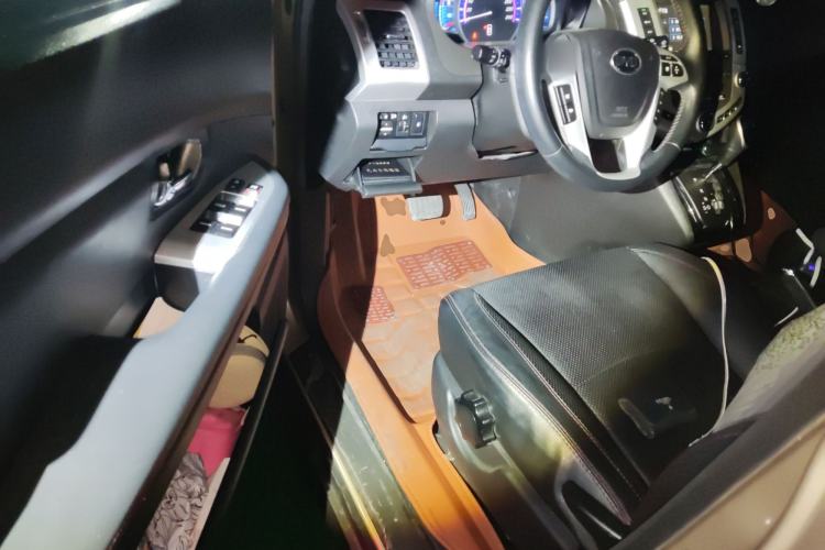 Used BYD S6 2014 2.4L Automatic Prestige 5-Seater