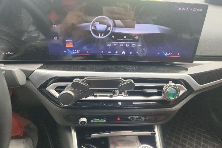 Used BMW i3 2024 eDrive 35 L
