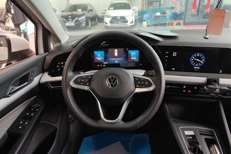 Used Volkswagen Golf 2023 Facelift 280TSI DSG Pro
