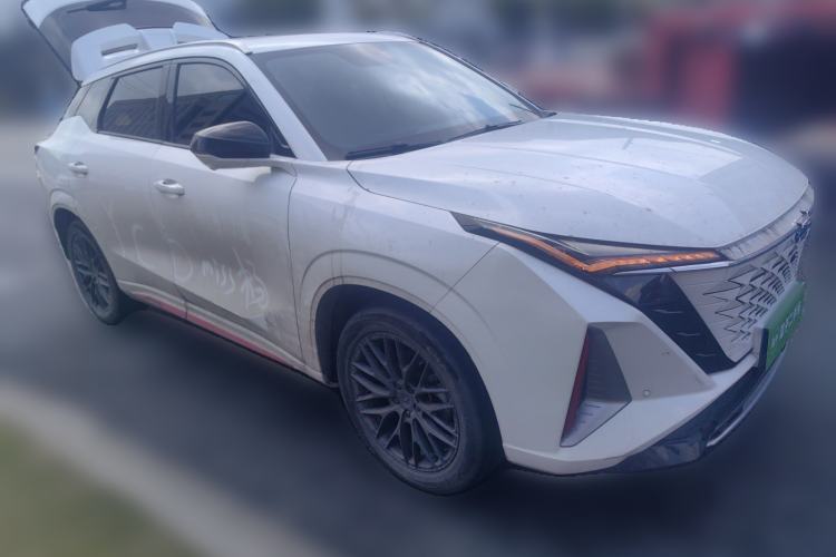 Used CHANGAN OSHAN Z6 2023 Blue Whale 1.5T DCT Luxury Model
