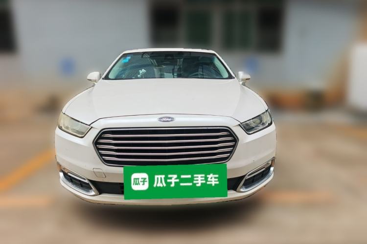 Used Ford Taurus 2015 EcoBoost 245 Fashion Edition Front