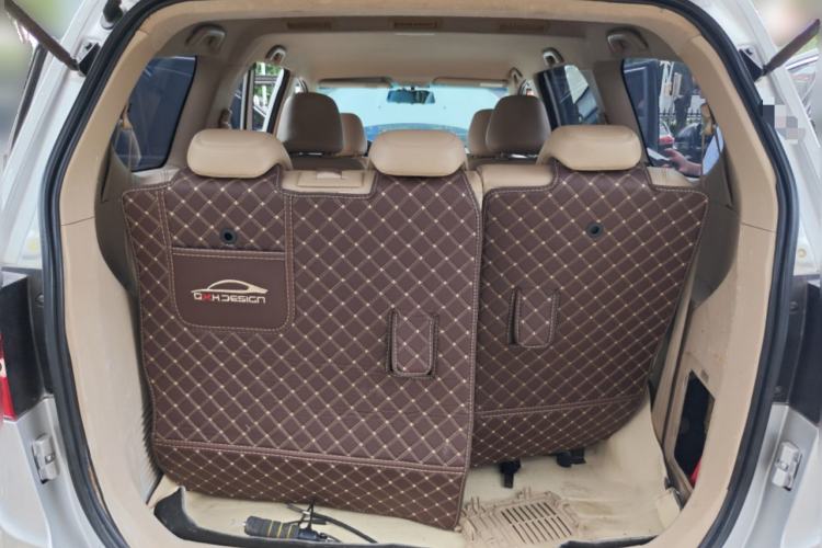 Used Baojun 730 2016 1.5T Manual Comfort Version 7 Seats Trunk