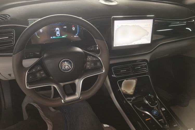 Used BYD Qin PLUS 2023 Champion Edition EV 510KM Beyond Model Center Console