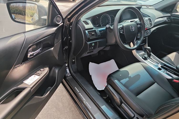 Used Honda Accord 2016 2.0L Comfort Edition
