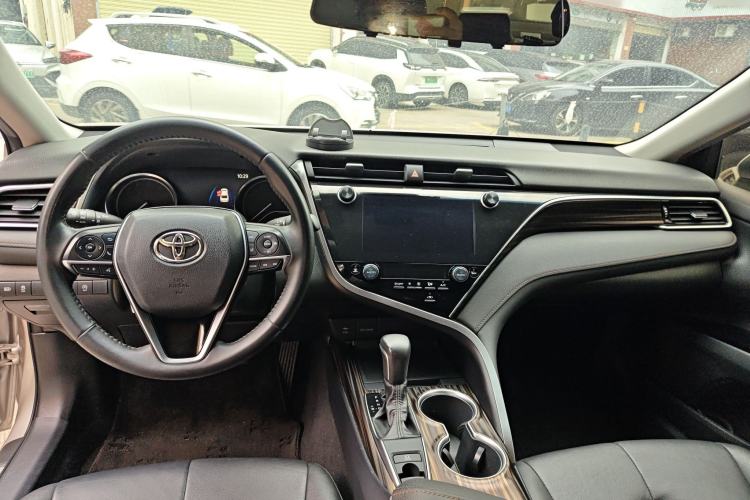 Used Toyota Camry 2019 Revised Version 2.0G Luxury Edition
