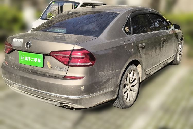 Used Volkswagen Passat 2017 330TSI DSG Luxury Edition
