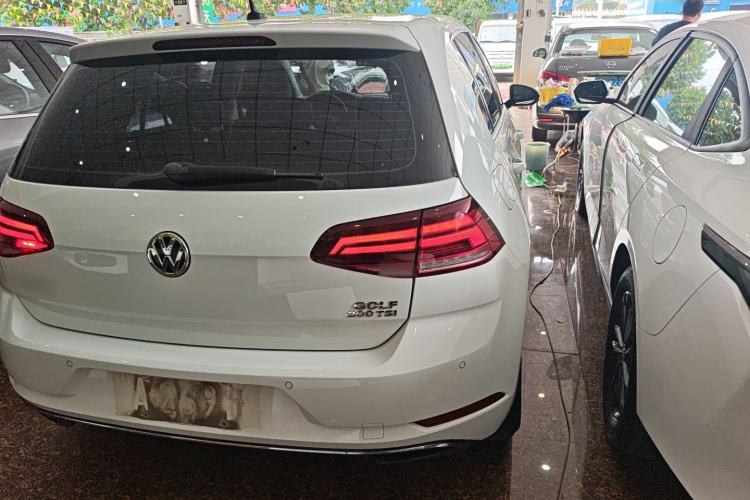 Used Volkswagen Golf 2020 200TSI DSG Comfortable and Ambitious Edition