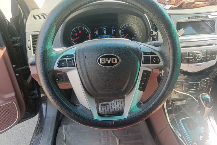 Used BYD Surui 2015 1.5L Automatic Comfort Edition
