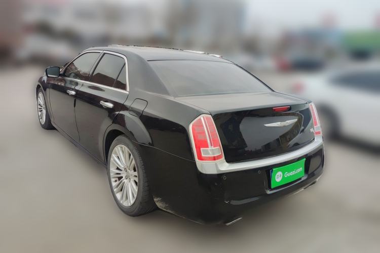 Used Chrysler 300C 2014 3.0L Excellence Edition
