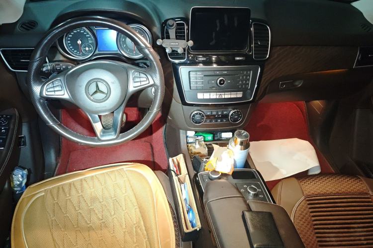 Used Mercedes-Benz GLE 2016 GLE 320 4MATIC Dynamic Edition Center Console