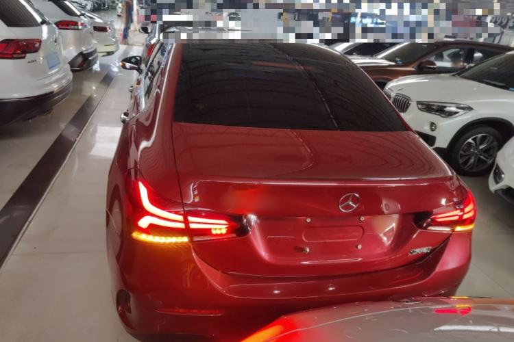 Used Mercedes-Benz A-Class 2022 Revised Version A 200 L Sport Sedan Fashionable Style
