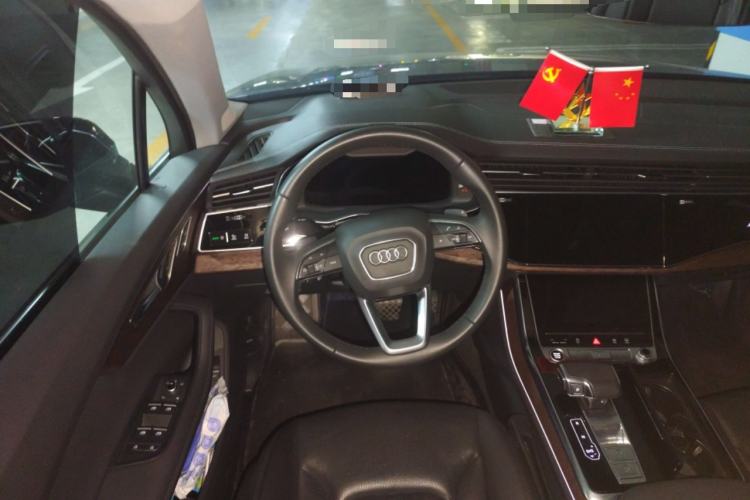 Used Audi Q7 2023 55 TFSI quattro S line Sport Edition Steering Wheel