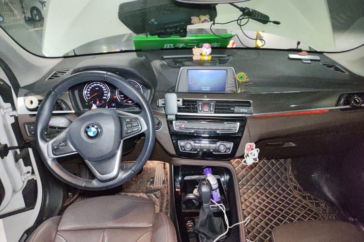 Used BMW X1 2019 sDrive18Li Premium Edition Center Console