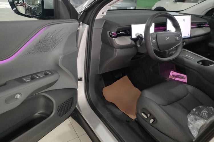 Used XPeng G6 2025 625 Long-Range Max Flagship Edition Interior 3