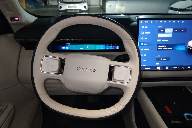 Used Lynk & Co 900 2025 1.5T Ultra

