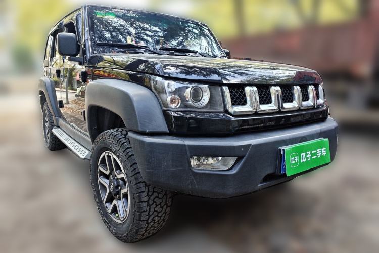 Used BAIC Off-Road BJ40 2016 40L 2.3T Automatic All-Wheel Drive Premium Edition Front Right 45 Deg