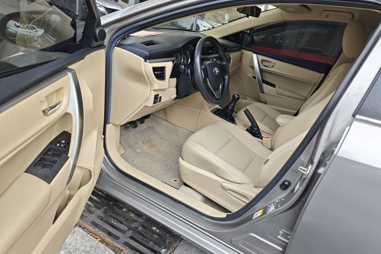 Used Toyota Corolla 2014 1.6L Manual GL