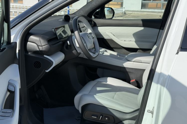 Used Nio ES6 2024 75 kWh Interior 3