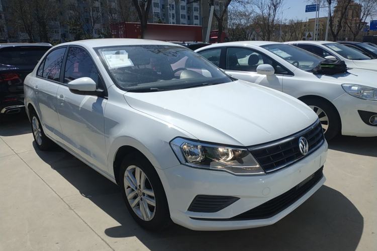 Used Volkswagen Jetta 2019 Dream Edition 1.4L Manual Fashion Version
