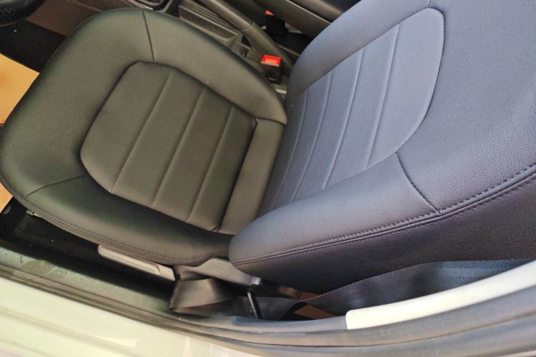 Used Volkswagen Jetta 2019 Dream Edition 1.5L Manual Fashion Version
