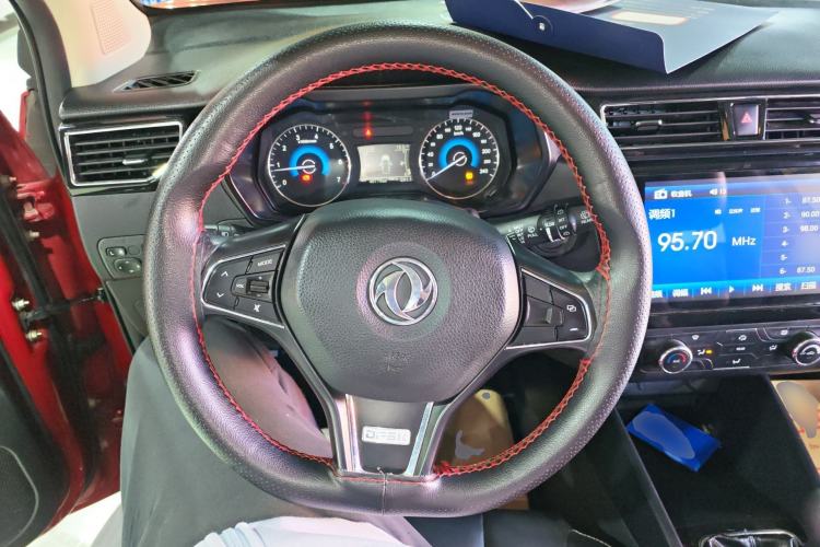 Used Dongfeng Fengon 580 2021 Revised ☆ Star Edition 1.8L Manual Elite Version Steering Wheel