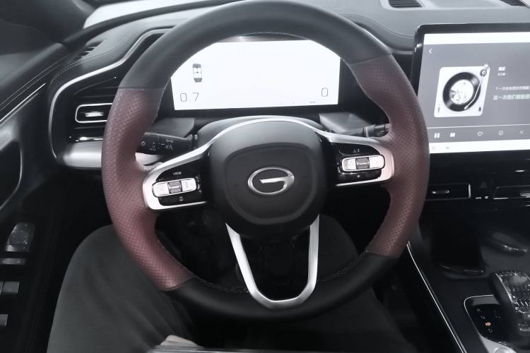 Used GAC Trumpchi GS8 2025 Linghang Series 2.0 TGDI Two-Wheel-Drive Luxury Edition 5 Seats