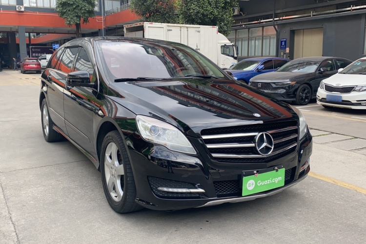 Used Mercedes-Benz R-Class 2015 R 320 4MATIC Luxury Model
