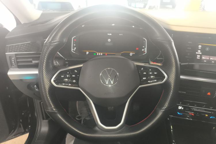 Used Volkswagen Passat 2024 380TSI Starry Dragon Edition
