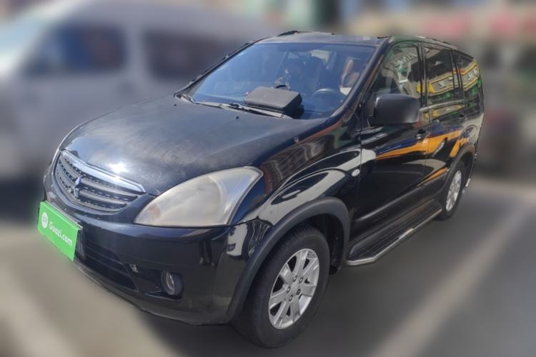 Used Mitsubishi Zinger 2011 2.0L Manual Transmission Luxury Version