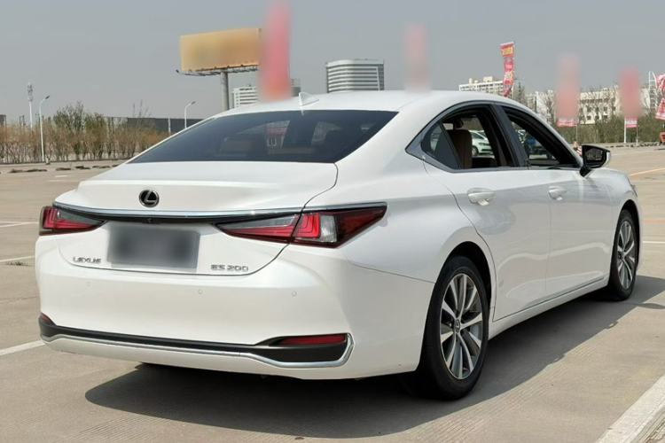 Used Lexus ES 2018 200 Excellence Edition China V Standard Exterior 5